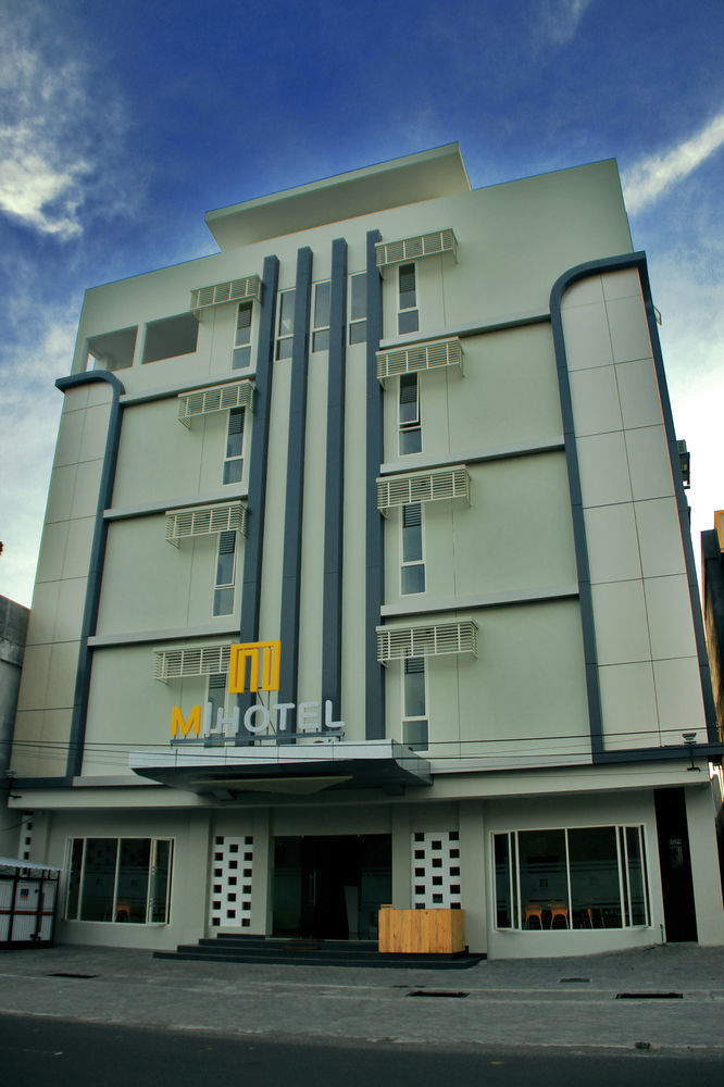 M Hotel Матарам Екстериор снимка