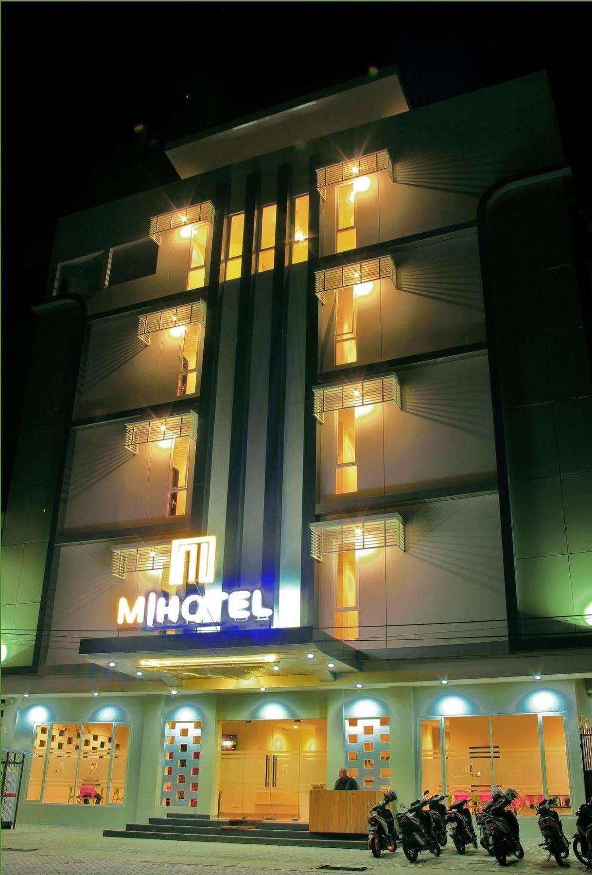 M Hotel Матарам Екстериор снимка